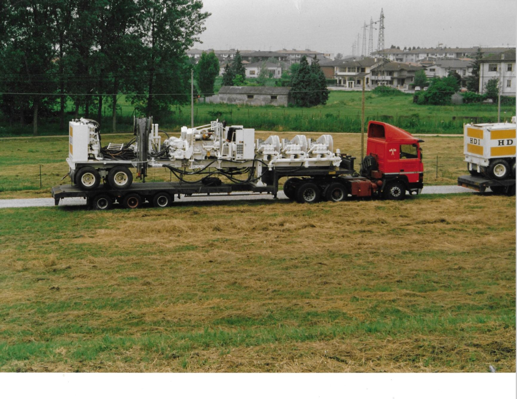 Italy — European heavy equipment transport